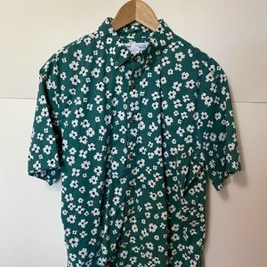 Old Navy Shirt Sleeve Button Up Shirt